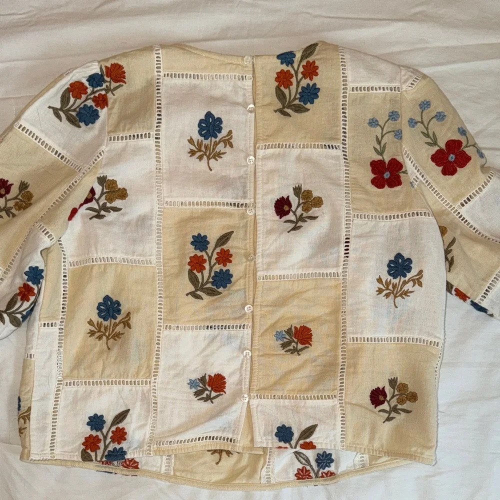 Sezane Flaminette Embroidered Floral Boxy Blouse - Picture 10 of 10